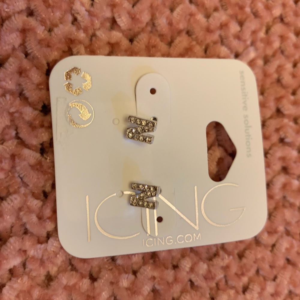 ‘N’ diamond Earrings ❤️🔥🔥